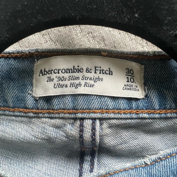 Abercrombie Ultra High Rise 90s Slim Straight - Picture 7 of 8